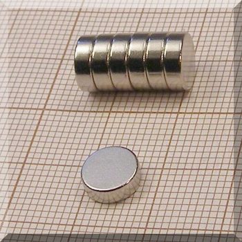 D8x2,6 mm. N38 Neodym korong mágnes