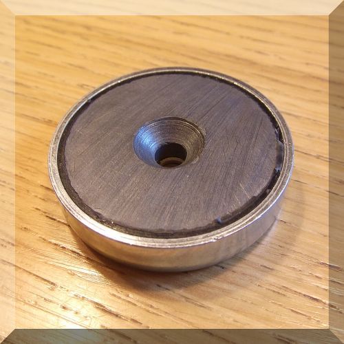 D40x8 SF POT mágnes ferrit betéttel